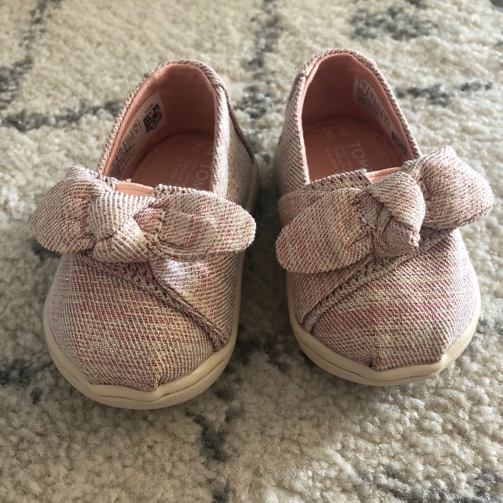 Toms shoes